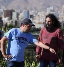 عکس | رضا یزدانی با شمایلی غافلگیرکننده، خواننده خیابانی شد 