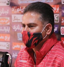 مطهری: باید پای بازیکنان ما را طلا گرفت