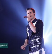 گزارش تصویری «موسیقی ایرانیان» از کنسرت «محسن یگانه» در تهران