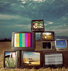 همراه با فیلم های سینمایی و تلویزیونی در اولین روزهای تابستان
