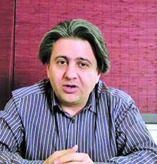 جایزه ادبی زنده یاد افشین یدالهی در خوزستان برگزار می‌شود