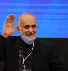 نبی از دبیرکلی فدراسیون فوتبال استعفاء داد