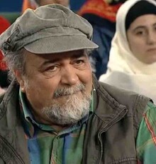 سوال جناب‌خان از محمدرضا شریفی‌نیا: رمز این‌که همیشه سه چهار زن داری چیه؟