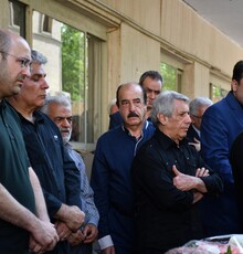 صدری خیلی زود از میان ما رفت