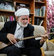  دوتار‌نوازی که صدها مدرسه در ایران ساخته است | عکس