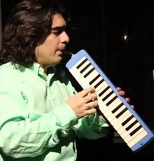 نخستین رونمایی از ملودیکای ایرانی توسط «سامان احتشامی»