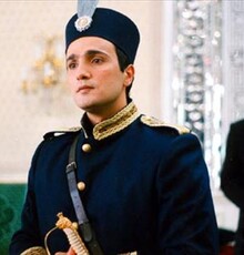 کارگردان سریال «دلیران تنگستان» در ایران عمل شد