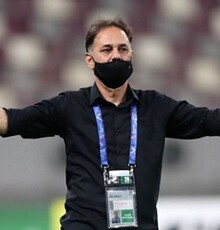 حمله سرمربی استقلال در آسیا به آذری جهرمی: وزیر جوان نه، وزیر کودک!