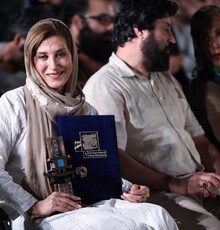جشنواره فیلم شهر با تقدیر از معتمدآریا افتتاح شد