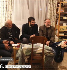 عیادت هنرمندان تئاتر و مسئولان کانون از حسین محب‌اهری