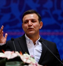 عزیزی‌خادم: کسی حاضر نشد سرپرست تیم ملی شود!/ واگذاری ساختمان پرسپولیس درست نیست