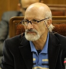 داوود فتحعلی بیگی: تئاتر باید به سبد خانوار اضافه شود