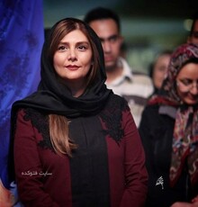 هنگامه قاضیانی از نقش عمویش در جنگ ویتنام،کله پرباد در برابر عزت الله انتظامی و حرم امام رضا می گوید