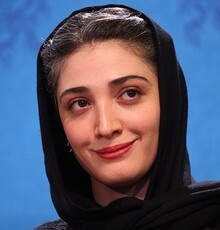 مینا ساداتی