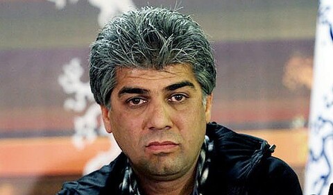 ستار اورکی ملودی «پدر» را می نوازد
