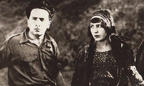 سالروز نمایش فیلم «دختر لر» در تهران
