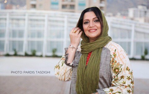 الهام پاوه نژاد: در حال بررسی پیشنهادها هستم