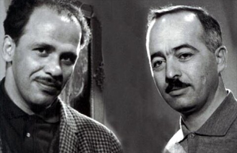 زن و عروسک هایش  