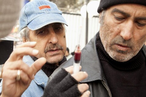 هر تماشاگر می‌تواند مُبلغ «پشت دیوار سکوت» باشد