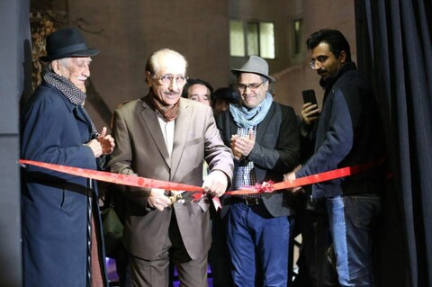 ناظرزاده کرمانی: برخی در تئاتر، ورزشکار و سینمایی می‌آورند تا صندلیهایشان پر شود!