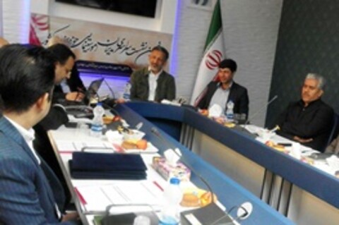 محمد حمزه‌زاده: به اکران فیلم خارجی به عنوان یک گزینه فکر می‌کنیم
