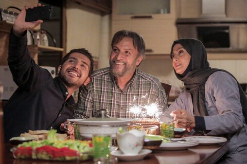 گفت و گو با رویا جاوید نیا؛مردم به کاراکترم در «سایه بان» بد و بیراه می گویند!