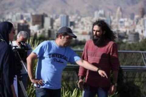 عکس | رضا یزدانی با شمایلی غافلگیرکننده، خواننده خیابانی شد 