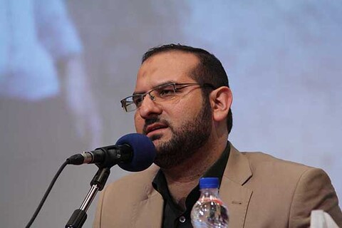 اکران فیلم‌ها در شرایط فعلی اشتباه است