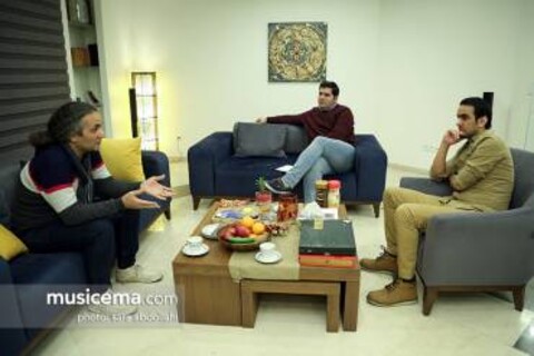 اهورا ایمان: «دلم گرفت» روی پیغام‌گیر بابک بیات شکل گرفت!