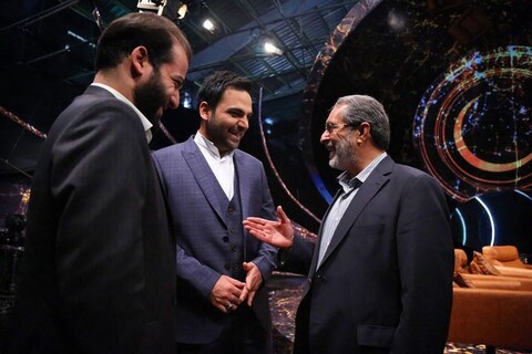 مدیر شبکه سه: علیخانی در انتخاب سوژه‌های «ماه عسل» دقت کند!