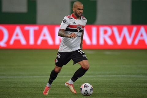 دنی آلوز از سائوپائولو جدا شد