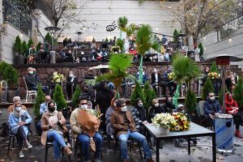 نشست نقد و بررسی کتاب گلاره عباسی برگزار شد/ مصطفی مستور: زبان رمان «مریلین مونرو سر جردن»، زبان معیار در ادبیات است