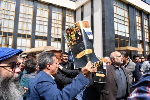 آقای دوربینی و بسیجی معروف در قابی مشترک!
