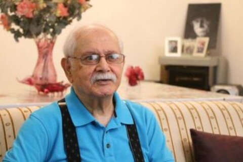 کاشی ماندگار بر سردر منزل «ناصر مسعودی» نصب شد