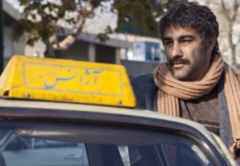 جلوگیری از اکران فیلم فراری در سینما میرزاکوچک رشت