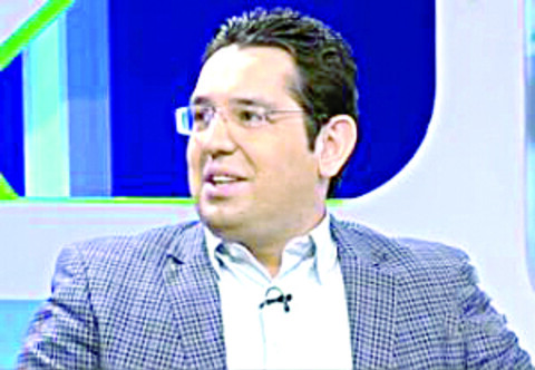 محمد رضا احمدی شهرآورد ۸۸ را گزارش می کند
