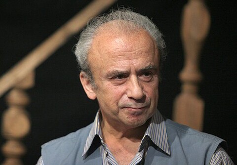 رونمایی از سردیس اکبر رادی در سبزه میدان رشت