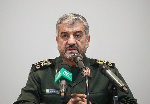 پیام فرمانده کل سپاه به ابراهیم حاتمی‌کیا