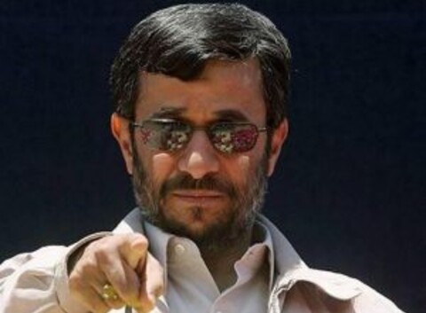 واکنشکمال تبریزی به سوالی درباره دعوت از احمدی نژاد برای تماشای مارموز