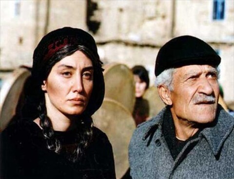 نیوه مانگ  