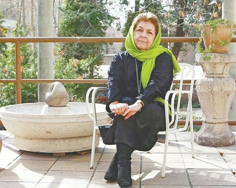 در زمان احمدی نژاد، بی رویه و بی منطق به هر از راه رسیده ای مجوز گالری داده می شد!