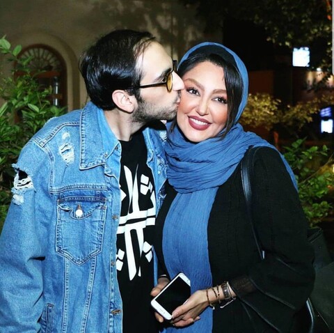 بوسه پسر شقایق فراهانی بر صورت مادرش/ عکس