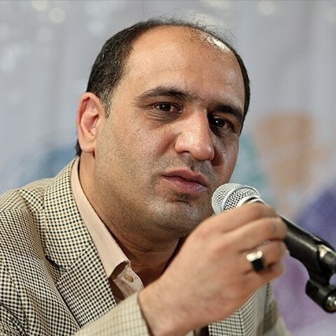 حقیقی: آقای حیدریان باید به معیشت بد اهالی سینما رسیدگی کند/ امیدوارم بودجه ها به همه اهالی سینما تخصیص یابد نه عده ای خاص!