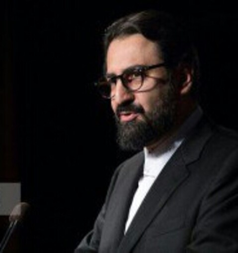 معاون امور هنری گواهینامه درجه هنری خود را تودیع کرد