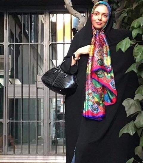 انتقاد آزاده نامداری از هنرمندانی که به افطاری رئیس جمهور نمی روند