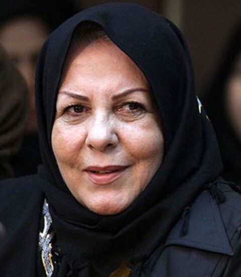 پوراندخت مهیمن
