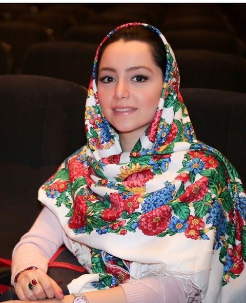 نازنین بیاتی