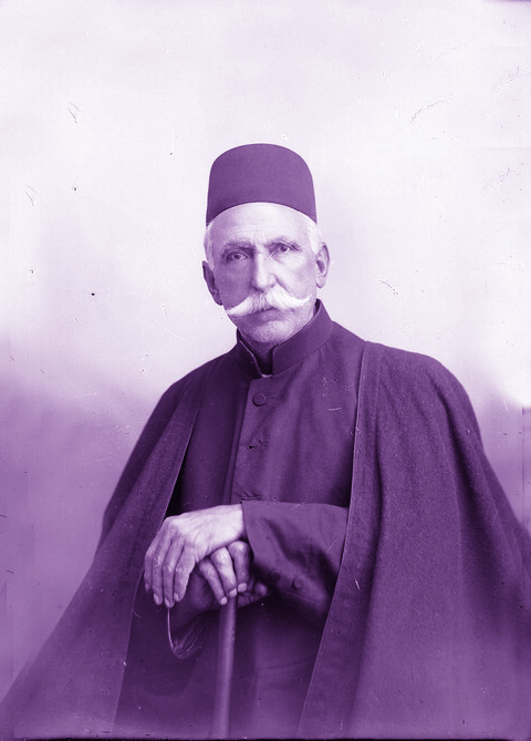 به انگیزه سالگرد درگذشت هنرمند کمال الملک مثل یک عکاس تاریخ را ثبت کرد