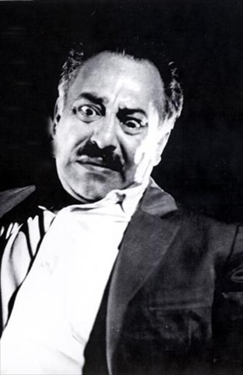 محلل  