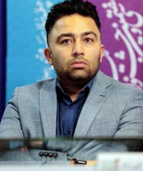 آرش آقابیک